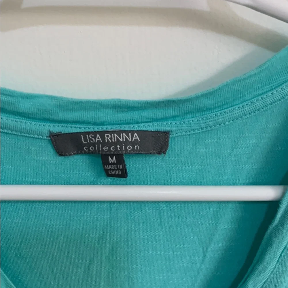 Lisa Rinna Collection Green Asymmetrical Cap Sleeve Tee - Picture 2 of 7
